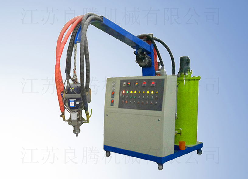 彈性體緩沖塊發(fā)泡機